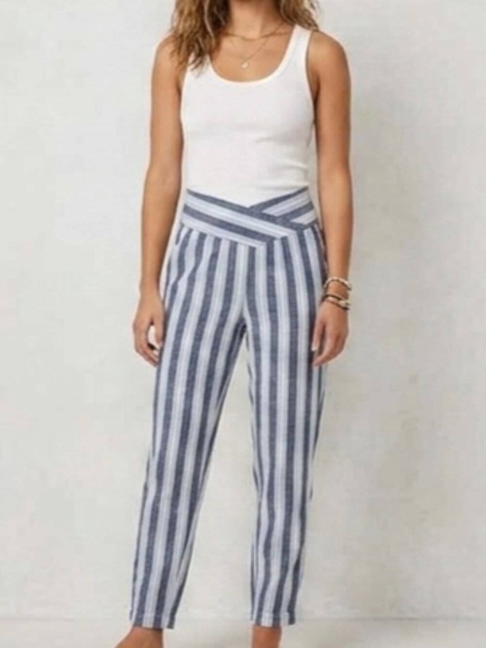 Indigo Rein Women’s SZ M Blue Stripe Linen Blend Pull On V-Waist Joggers Beach